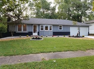 9978 Fair Lane St, Lenexa, KS 66215