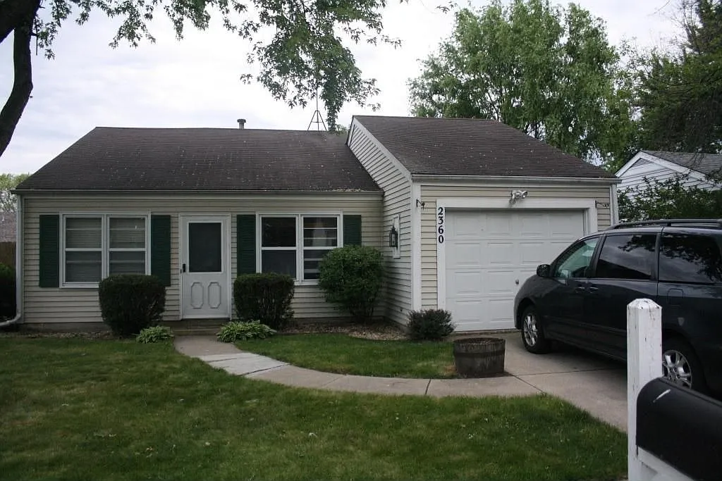 2360 Buttercup Ct photo 1