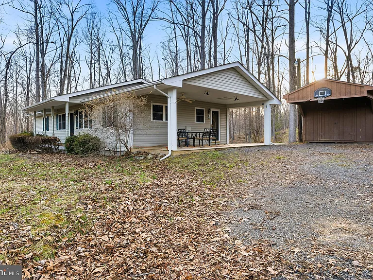 1330 Jason Ln — Photo 10