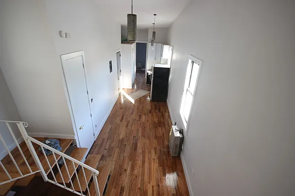 Rented by Nooklyn NYC LLC | media 63