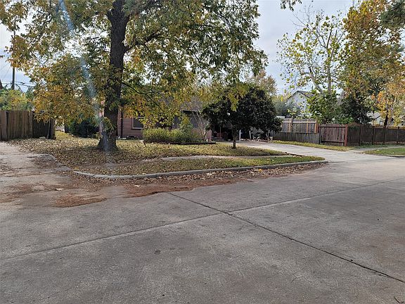 3rd image of 4608 Dewberry St