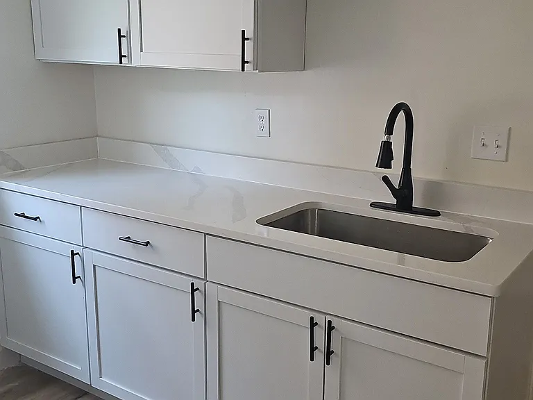 829 Riverview Terrace — Photo 9