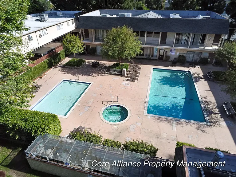 17151 Roscoe Blvd #18 — Photo 28
