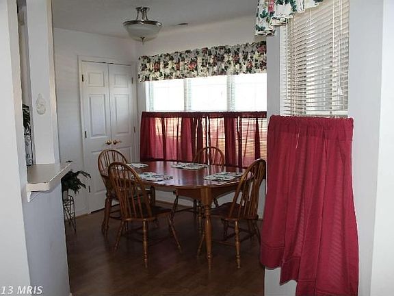 3rd image of 200 Clifford Ln Unit 1M