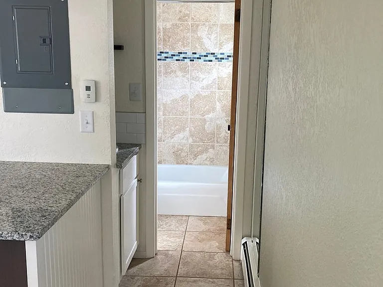 2000 Canyon Blvd — Photo 32