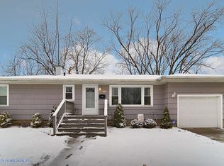326 N Oakwood St, Griffith, IN 46319