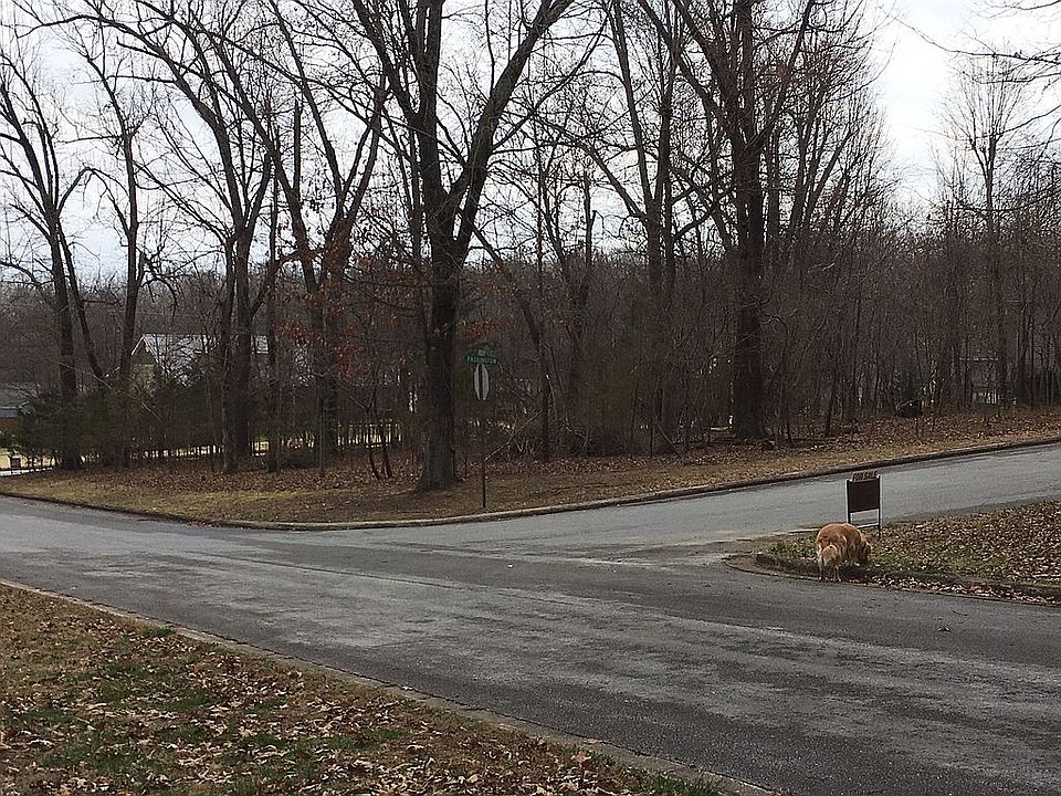 1st image of 501 Paddington Ln