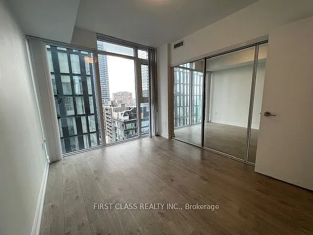 50 Wellesley St E #2902 — Photo 8