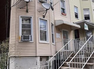 73 Maple St, Yonkers, NY 10701