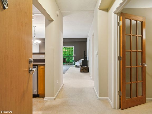 4th image of 390 W Mahogany Ct Unit 208