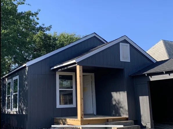 330 E Thompson St, Jacksboro, TX 76458