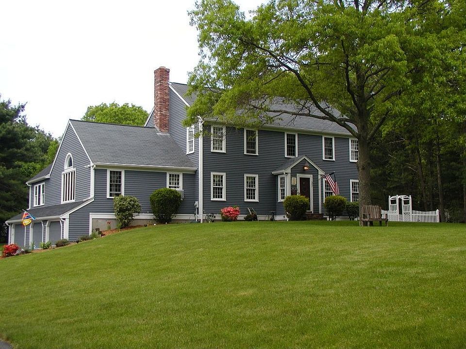 Front View..Superb Neighborhood Colonial