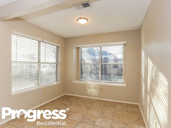 5th image of 8324 Auburn Dr