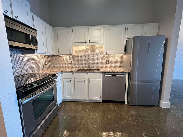 408 S Front St #508 — Photo 9