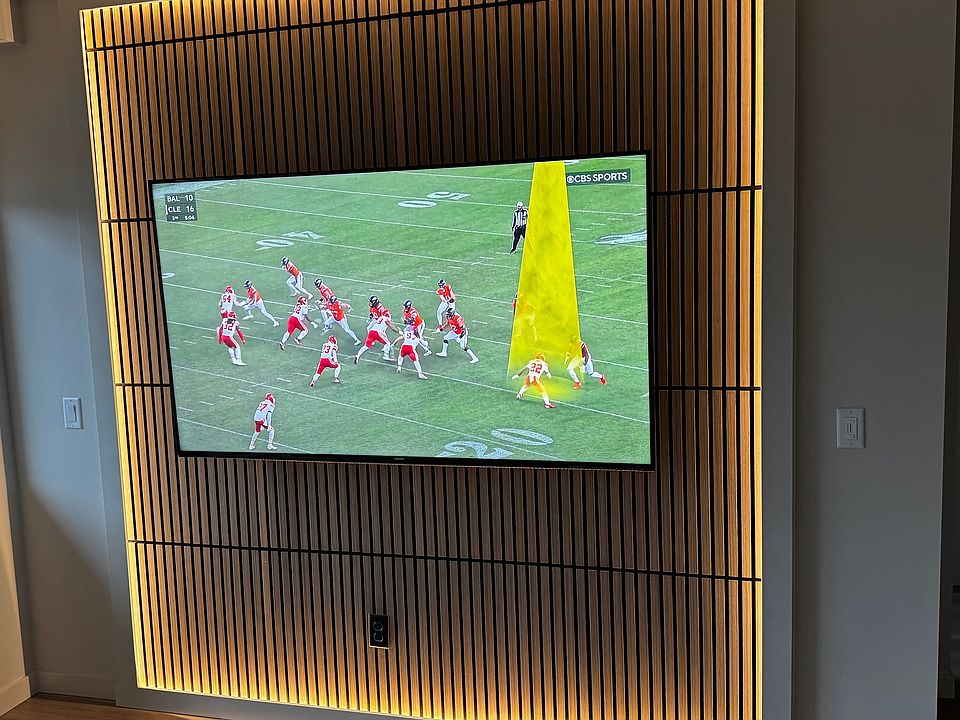 75" HDTV Included!!

Enjoy Movies and your favorite Shows in the Family Room.