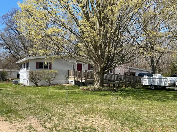 3215 S Walker Rd, Muskegon, MI 49444