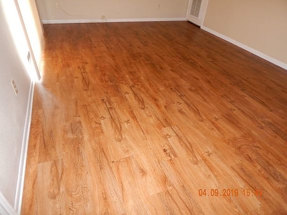 5th image of 6326 Cambridge Dr APT 2