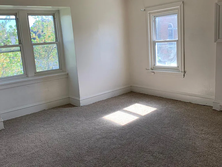 833 W Liberty St — Photo 18