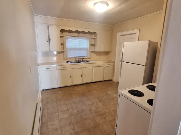 (undisclosed Address), Lenoir, NC 28645