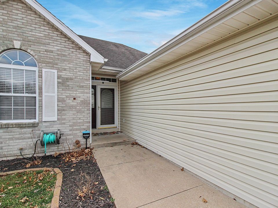 1st image of 3808 Bent Oak Dr