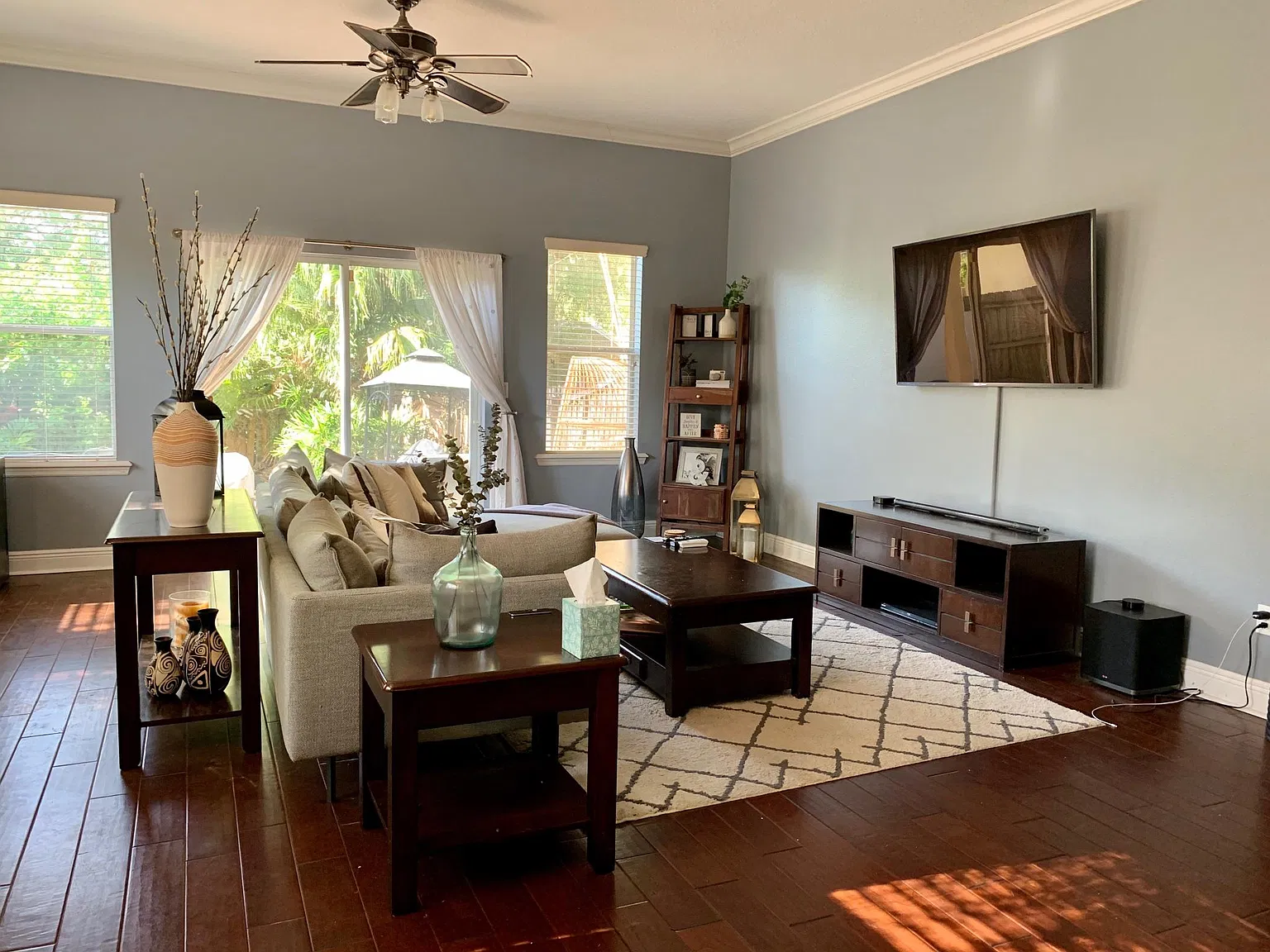 3 bed, 2.5 bath, 1769 sqft, $3,100 — Photo 3