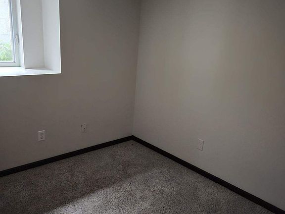 5th image of 1624 Philipp Way