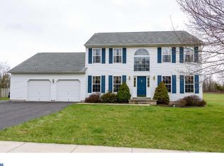 1 Llewellyn Ln, Royersford, PA 19468