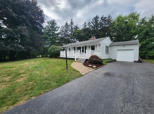 43 Palo Alto Dr, Rochester, NY 14623