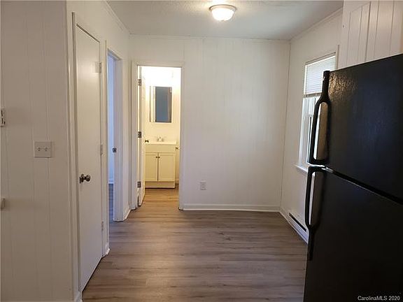 4th image of 1041 Cleveland Ave