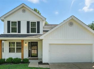 1502 Glenn Brooke Woods Cir, Ballwin, MO 63021
