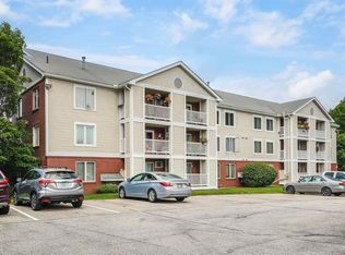 11 Timberwood Dr UNIT 403, Goffstown, NH 03045