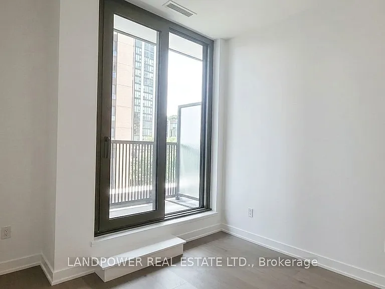 91 Montclair Ave #802 — Photo 10