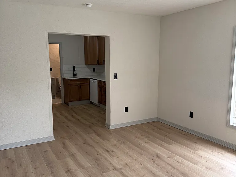 12 Mohawk St #3 — Photo 10