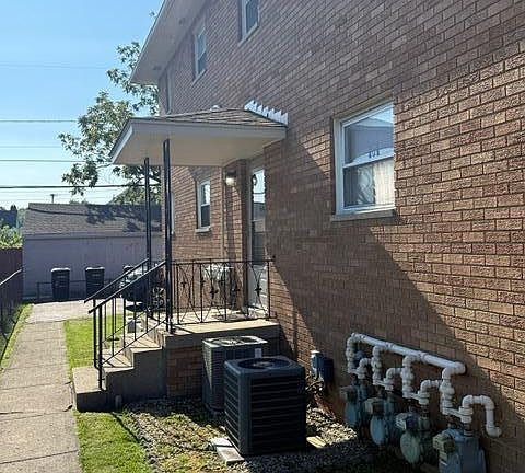 5th image of 5400 Beacon Hill Rd