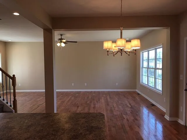976 Cobble Dr — Photo 8