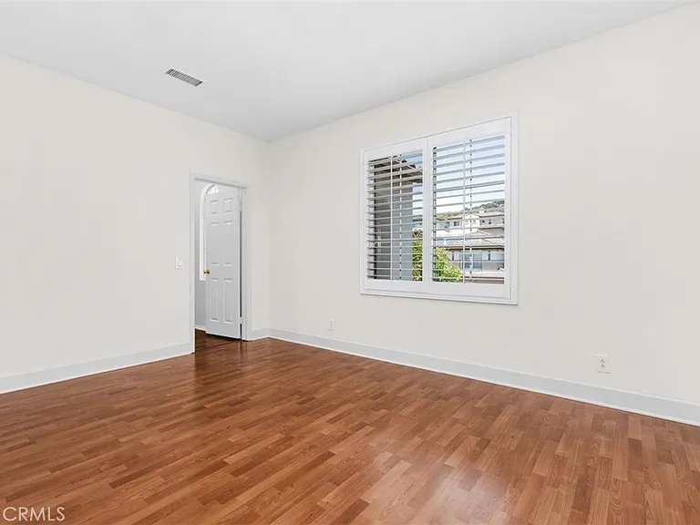 82 Laurelhurst Dr — Photo 22