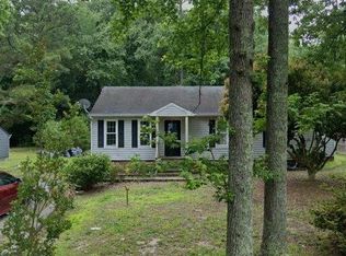 6206 Howell Dr, North Chesterfield, VA 23234