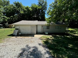 512 S Jefferson Ave, Collinsville, IL 62234