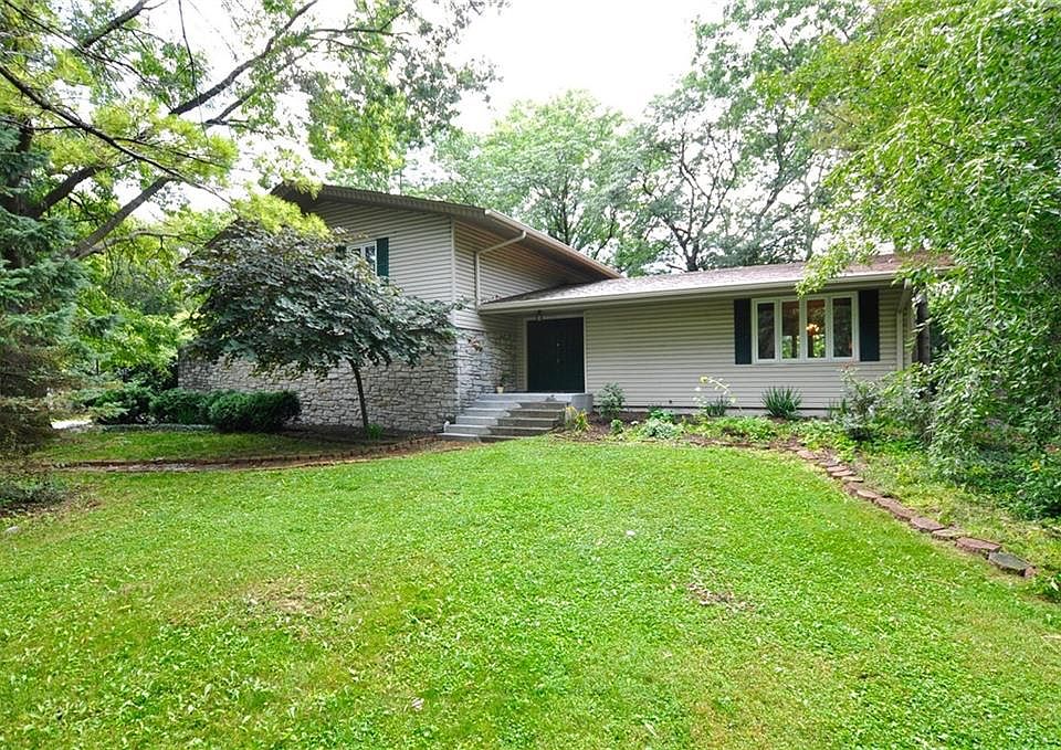 1st image of 1226 Frederick South Dr
