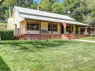 18798 McCourtney Rd, Grass Valley, CA 95949