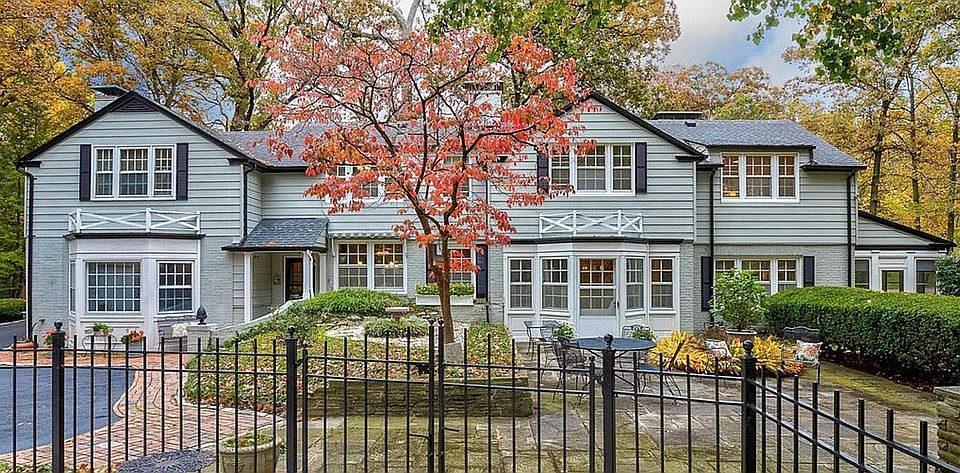 1st image of 5 Oakleigh Ln
