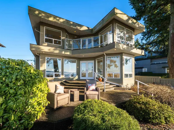 2810 Ohara Ln, Surrey, BC V4A 3E4