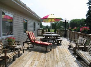 5622 E Harbor Rd, Port Clinton, OH 43452