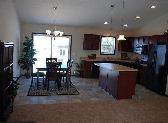 3rd image of 38263 Everett Avenue N