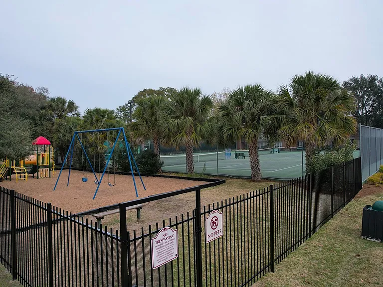 14147 Misty Meadow Ln — Photo 37