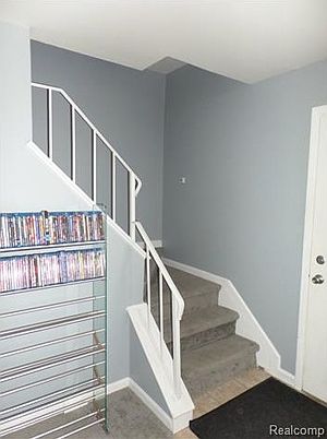 3rd image of 36515 Fairchild St