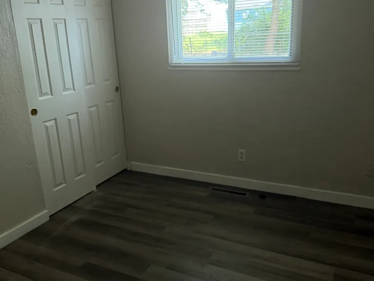 1216 Grovewood Dr — Photo 15