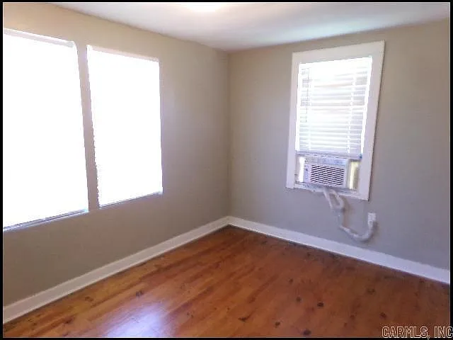 814 N G St — Photo 13