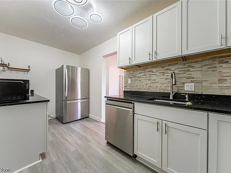 25735 Lorain Rd #513 — Photo 8