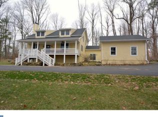 19 Crusher Rd, Hopewell, NJ 08525